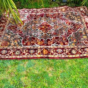 5’ x 7’ Vintage Rug • TRIPPY • ACCENTS 4 ÜR HOME home🏡💕☁️